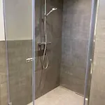 Апартаменты Bg Living & Hosting - Stylish Luxury In The Center - Parking, Wifi & Washing Machine Трир