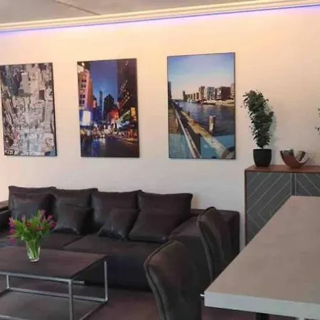 Bg Living & Hosting - Stylish Luxury In The Center - Parking, Wifi & Washing Machine Tréveris