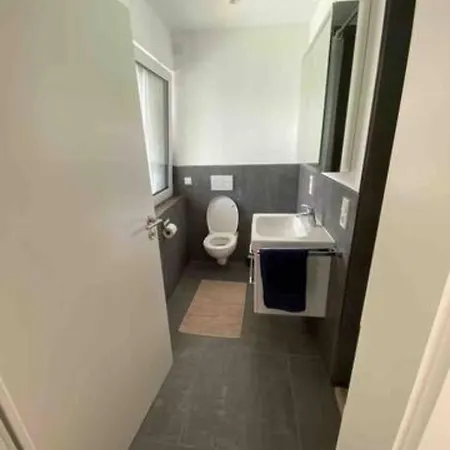 Bg Living & Hosting - Stylish Luxury In The Center - Parking, Wifi & Washing Machine Appartement Trier