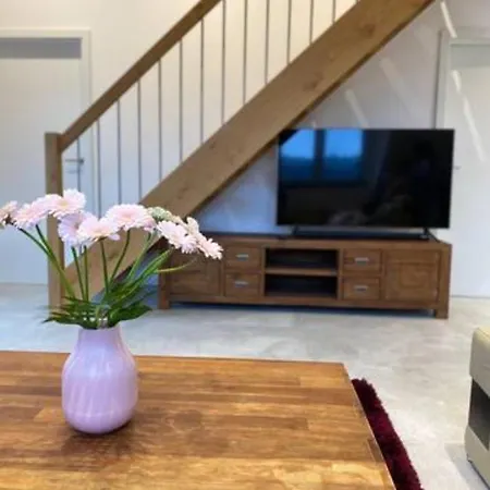 Appartement Bg Living & Hosting - Stylish Luxury In The Center - Parking, Wifi & Washing Machine *