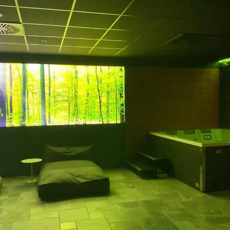 Bg Living & Hosting - Stylish Luxury In The Center - Parking, Wifi & Washing Machine Apartment *