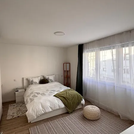 Bg Living & Hosting - Stylish Luxury In The Center - Parking, Wifi & Washing Machine Trevír