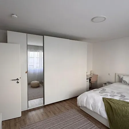 Bg Living & Hosting - Stylish Luxury In The Center - Parking, Wifi & Washing Machine *