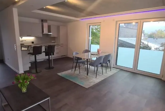 Bg Living & Hosting - Stylish Luxury In The Center - Parking, Wifi & Washing Machine * 特里尔