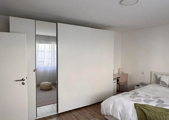 Bg Living & Hosting - Stylish Luxury In The Center - Parking, Wifi & Washing Machine *